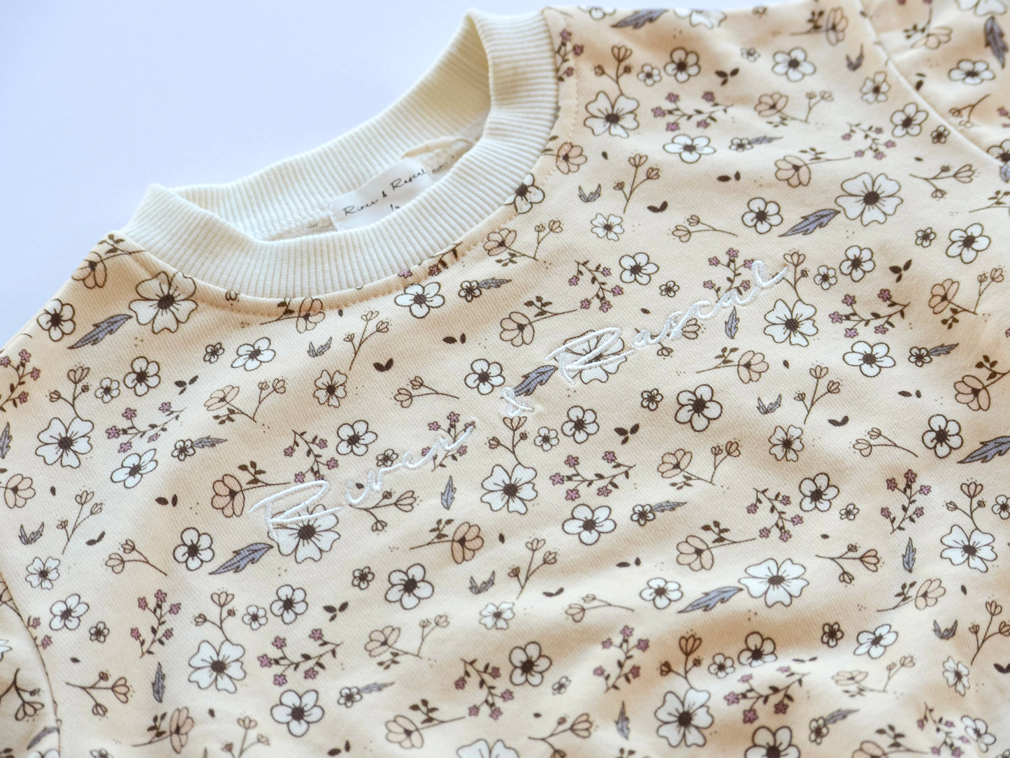River Floral Sweatshirt - Cream